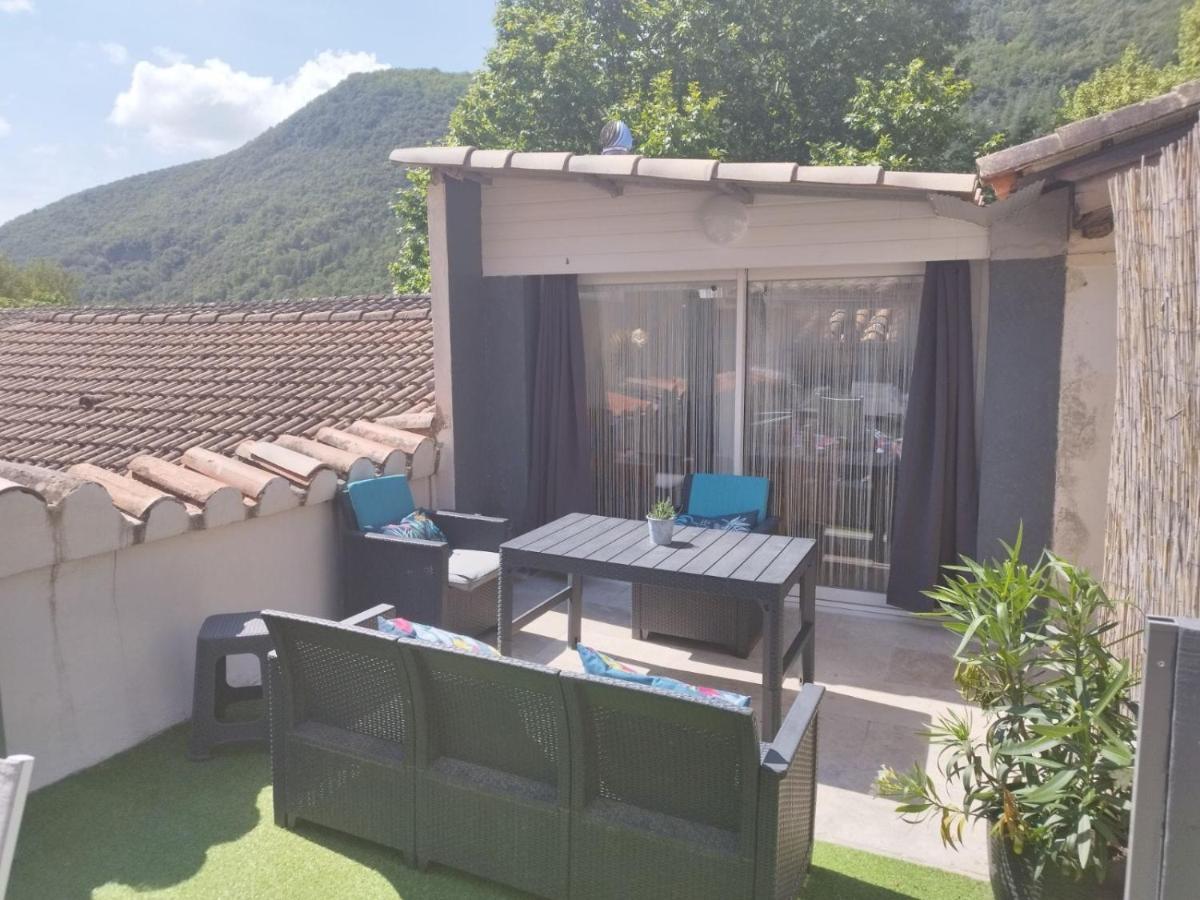 Charmant Appart Cosy Climatise Avec Terrasse Besseges Exterior foto